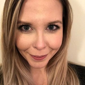 Meet your Posher, Aldora